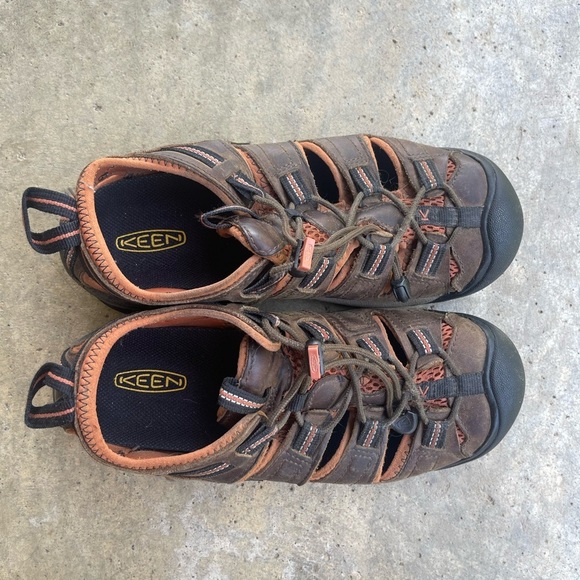 Keen women’s Newport Closed Toe Sandal Shoe Waterproof Hiking Brown Orange - Picture 4 of 6